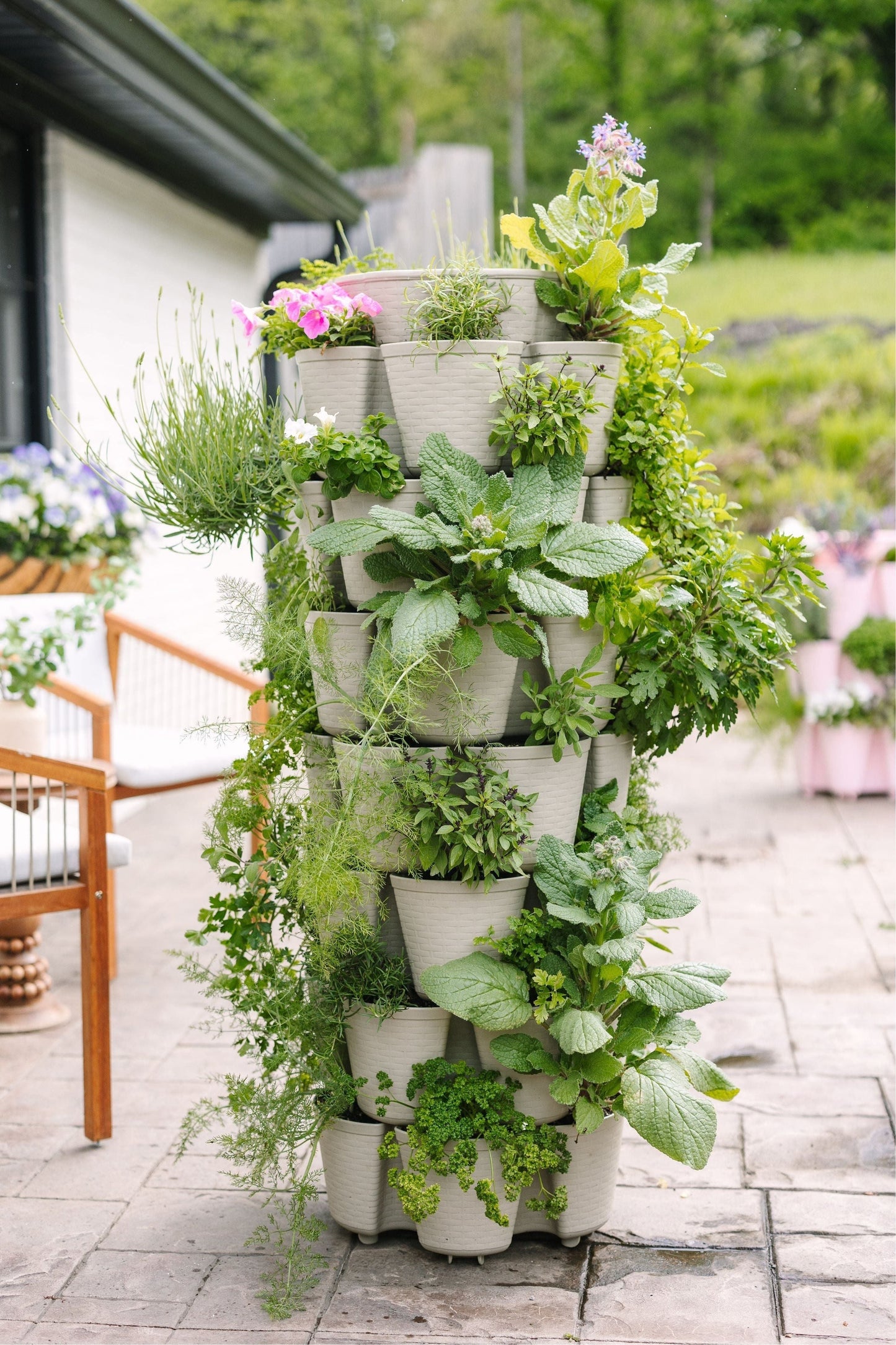 7 Tier GreenStalk Garden Leaf Vertical Planter - Basket Weave Texture